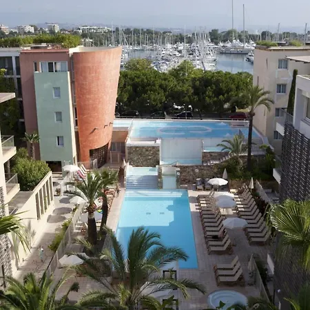 Port-prestige 2/3p 6 Jacuzzi Apartament *